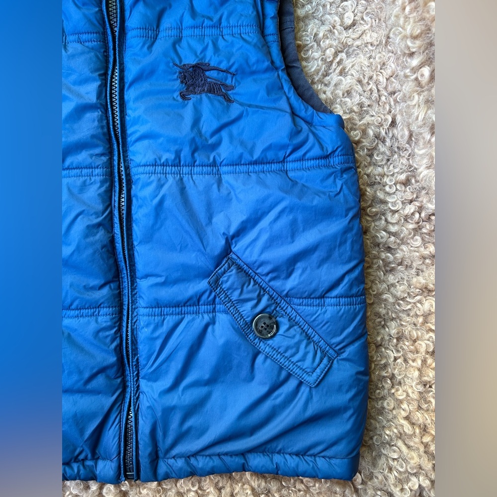 Burberry: Kids' Reversible Vest - 8Y - Picture 2 of 13